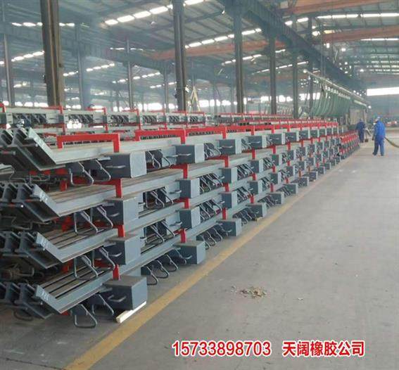 张家界D型桥梁伸缩缝铝合金型材产品介绍